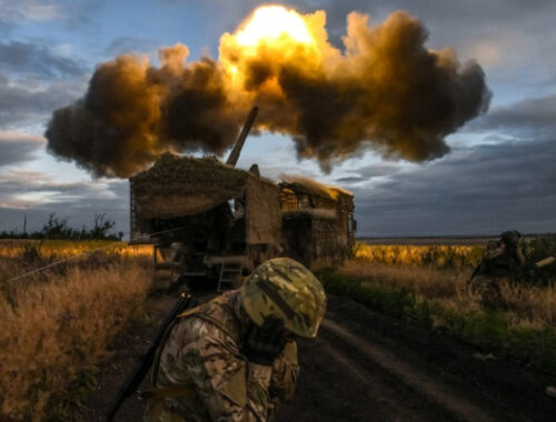 Уничтожены пусковая установка и кабина управления ЗРК С-300: российские войска поразили живую силу и технику ВСУ Уничтожены пусковая установка и кабина управления ЗРК С-300: российские войска поразили живую силу и технику ВСУ