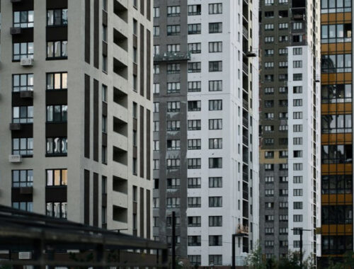 В новостройках Москвы все реже встречаются квартиры с балконами и лоджиями