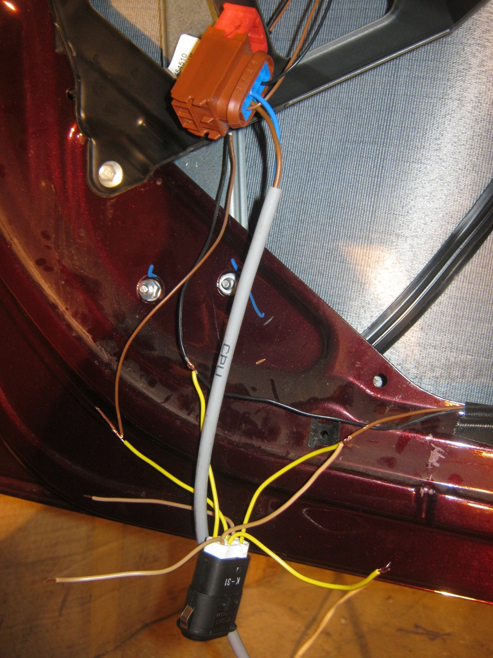 Установка кнопки центрального замка на гранту - Lada Гранта, 1,6 л, 2014 года тю