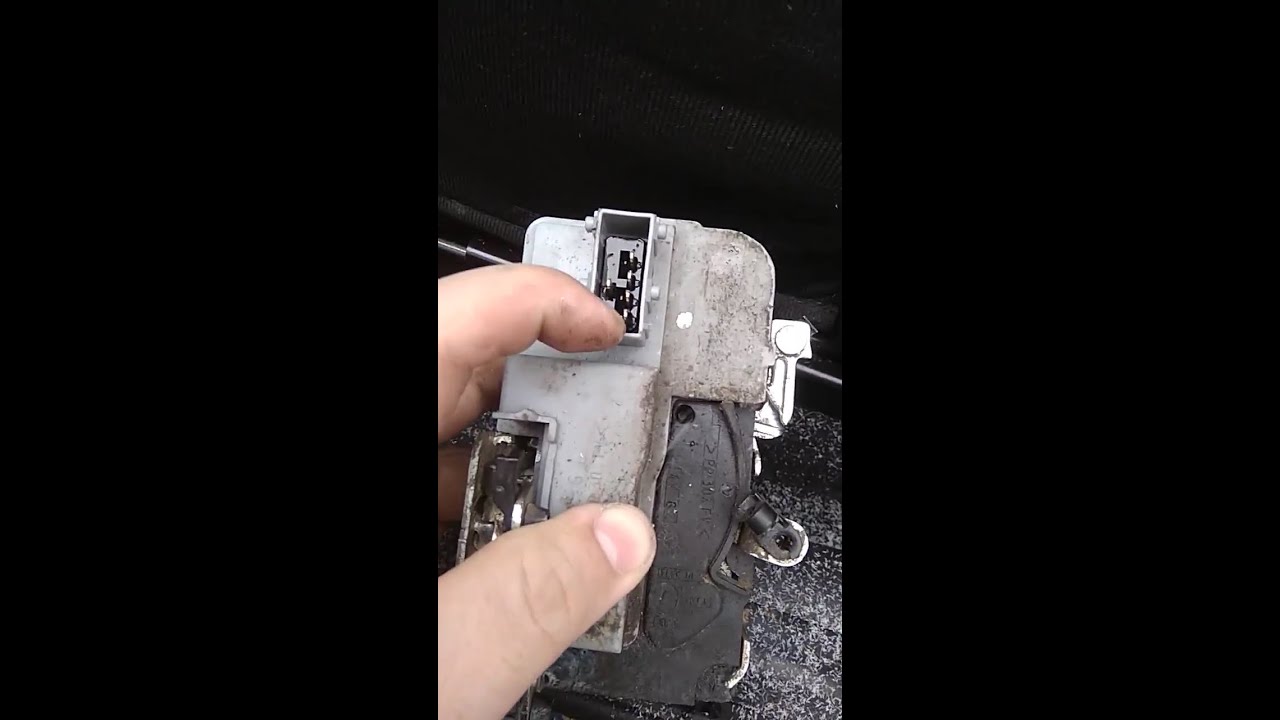 не работает центральный замок, проблема решена!Лада Гранта - YouTube