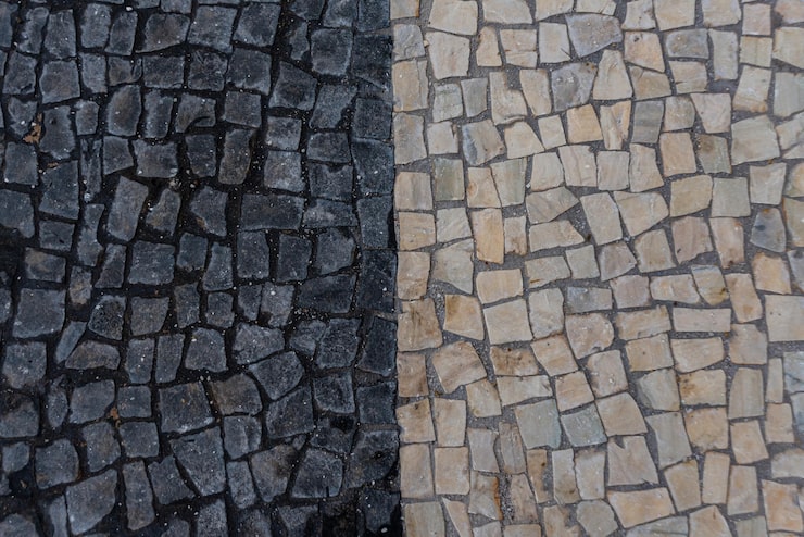 Укладка тротуарной плитки на старое бетонное покрытие