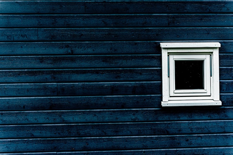 Подготовка откосов и выбор материалов для сайдинга